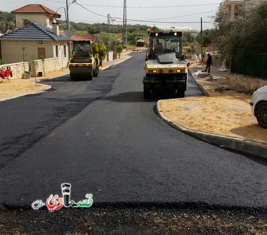  كفرقاسم : بلدية كفرقاسم تشرف على اتمام المرحلة الثالثة من تعبيد المنطقة الشمالية الشرقية بحضور الرئيس وطاقمه  ..